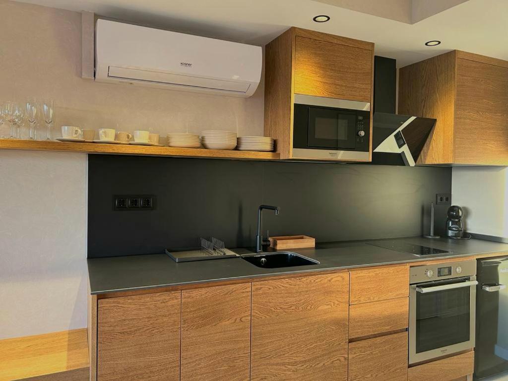 Apartamentos Marplana Кастелдефелс Екстериор снимка