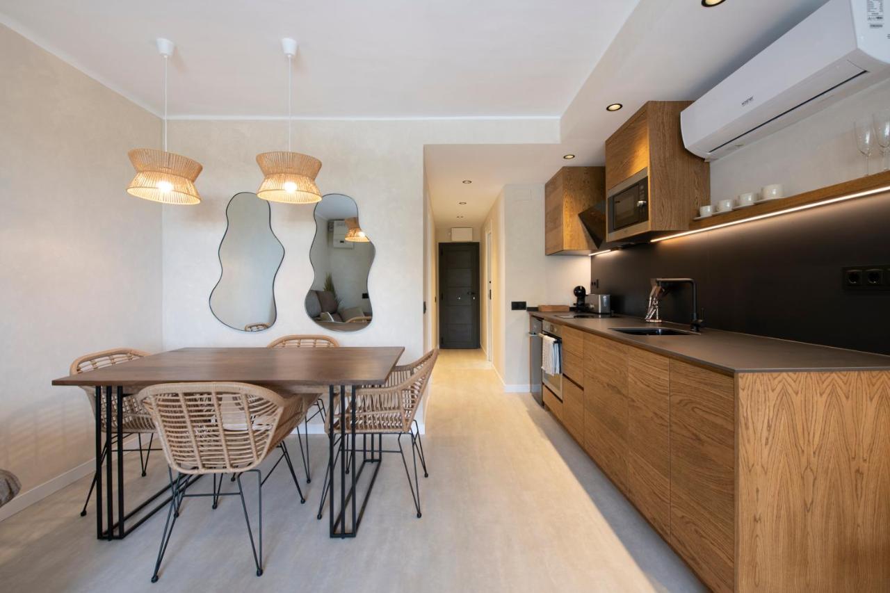 Apartamentos Marplana Кастелдефелс Екстериор снимка