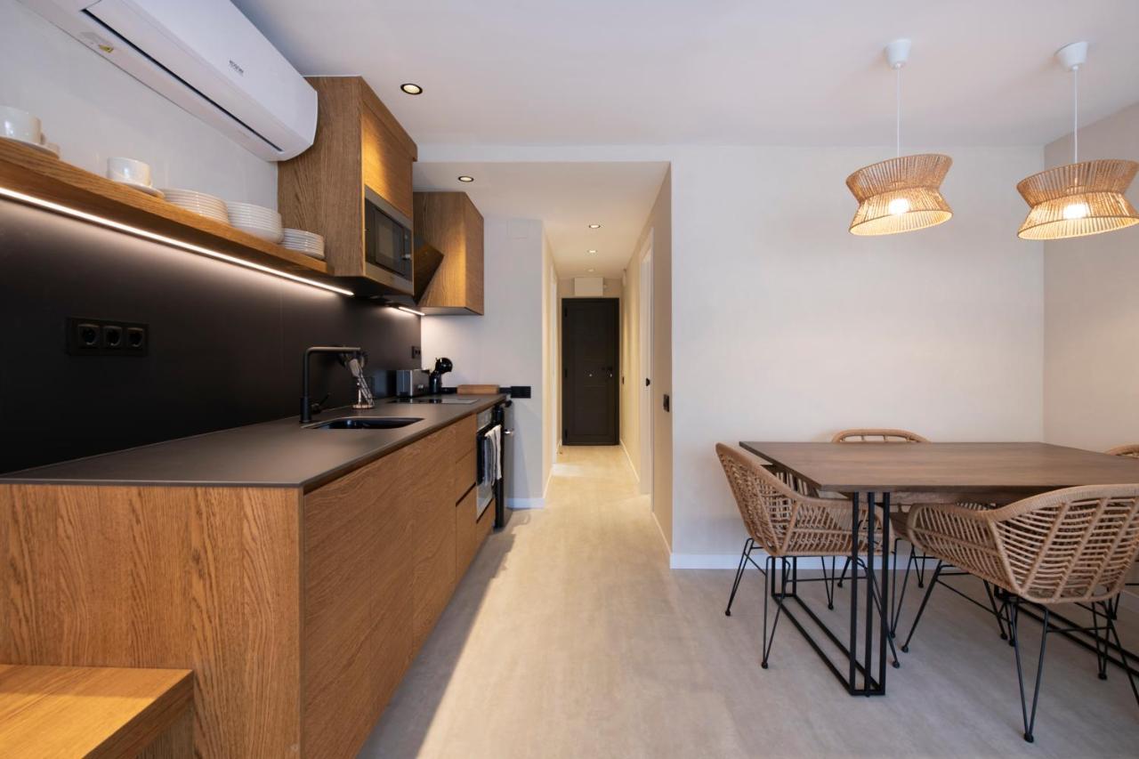 Apartamentos Marplana Кастелдефелс Екстериор снимка